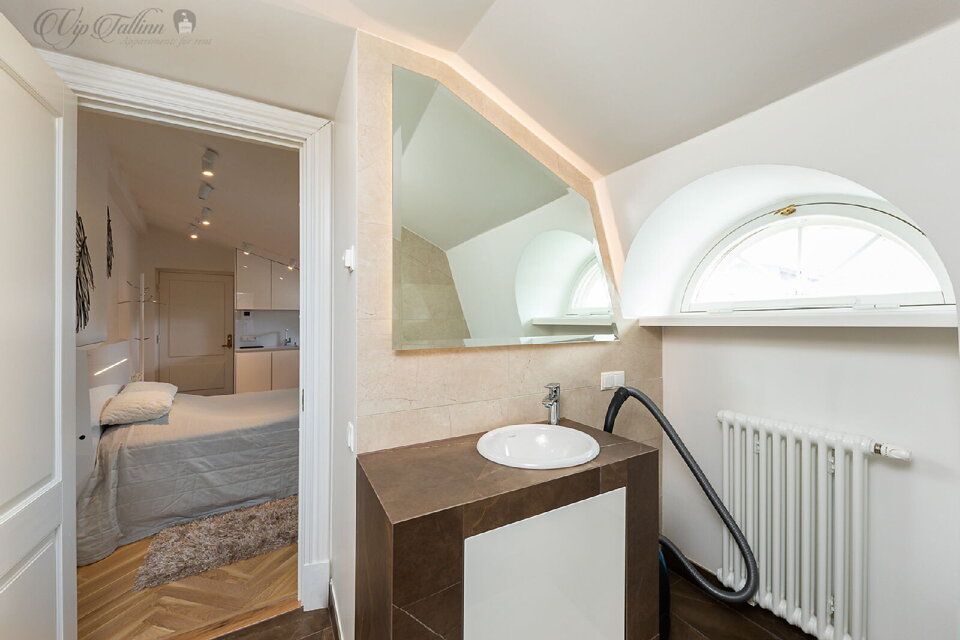 1-room apartment for rent — Tallinn, Vanalinn, Vana-Posti tn — photo 16