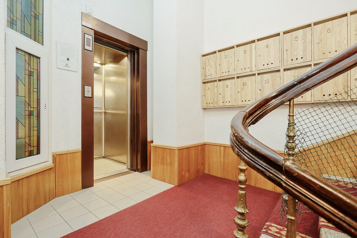 6-room apartment — Riga, Centrs, Raiņa bulvāris 3 — photo 2