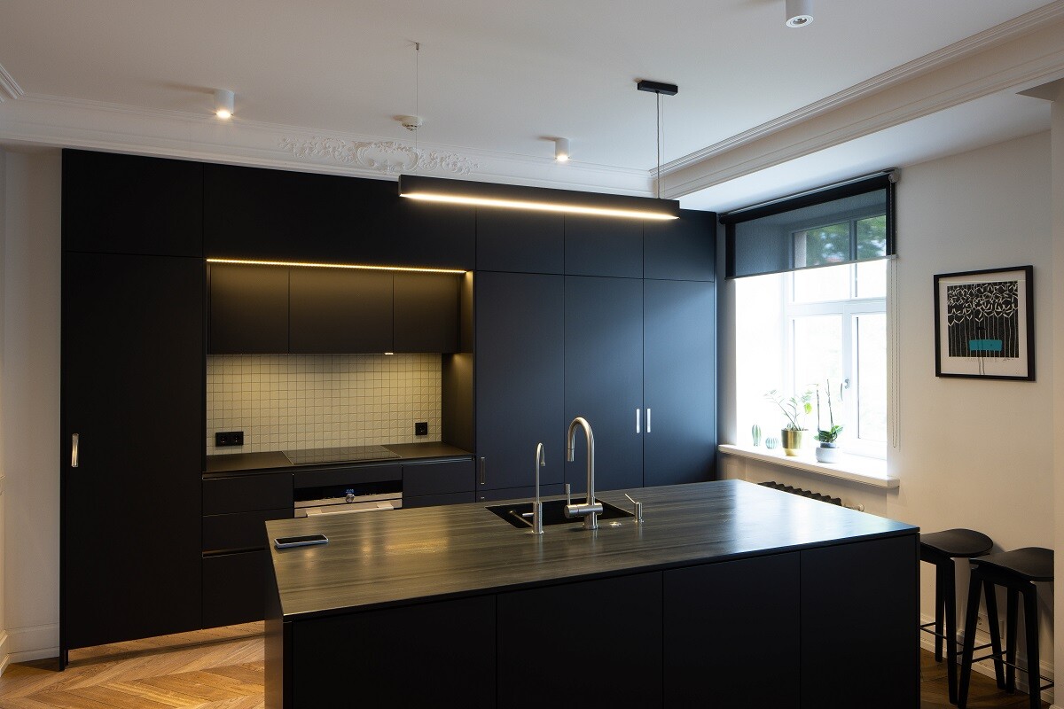 4-room apartment — Riga, Centrs, Dzirnavu iela 92 — photo 3