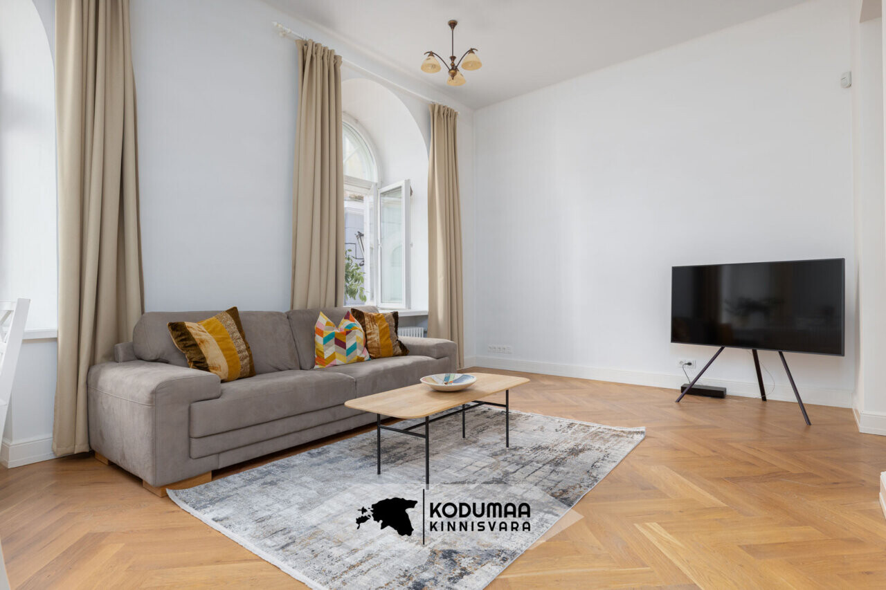 2-room apartment — Tallinn, Vanalinn, Pagari tn 1 — photo 1