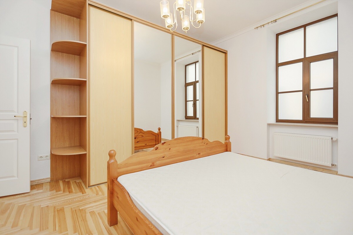 3-room apartment — Riga, Centrs, Raiņa bulvāris 3 — photo 3