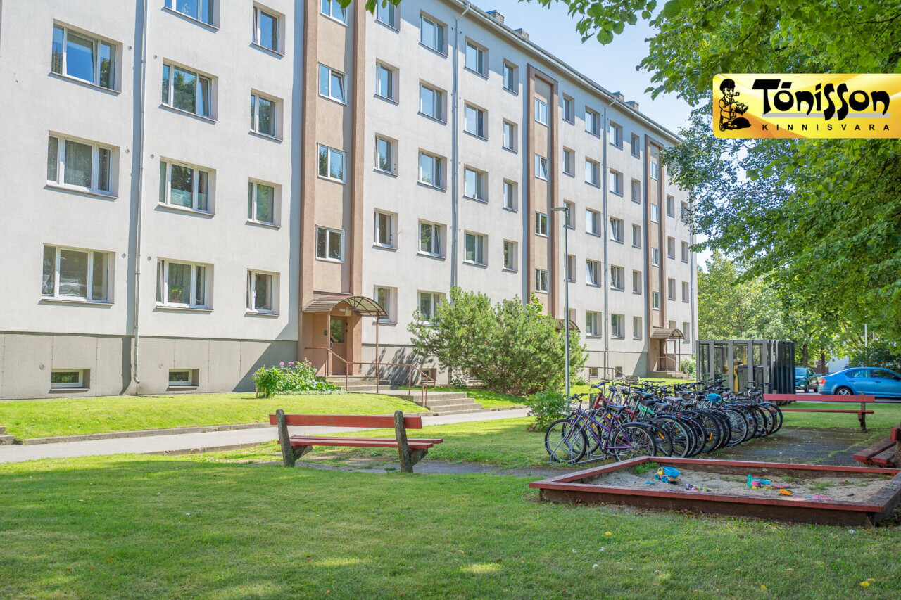 2-room apartment — Pärnu, Rannarajoon, A. H. Tammsaare pst 32 — photo 1