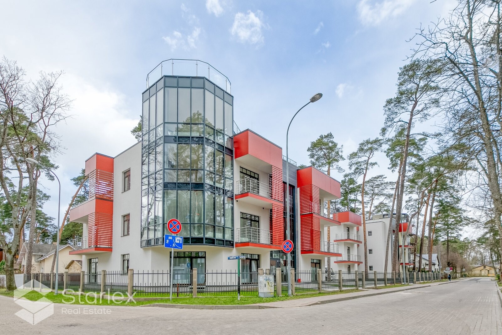 2-room apartment — Jūrmala, Dzintari, Dzintaru prospekts 12 — photo 1