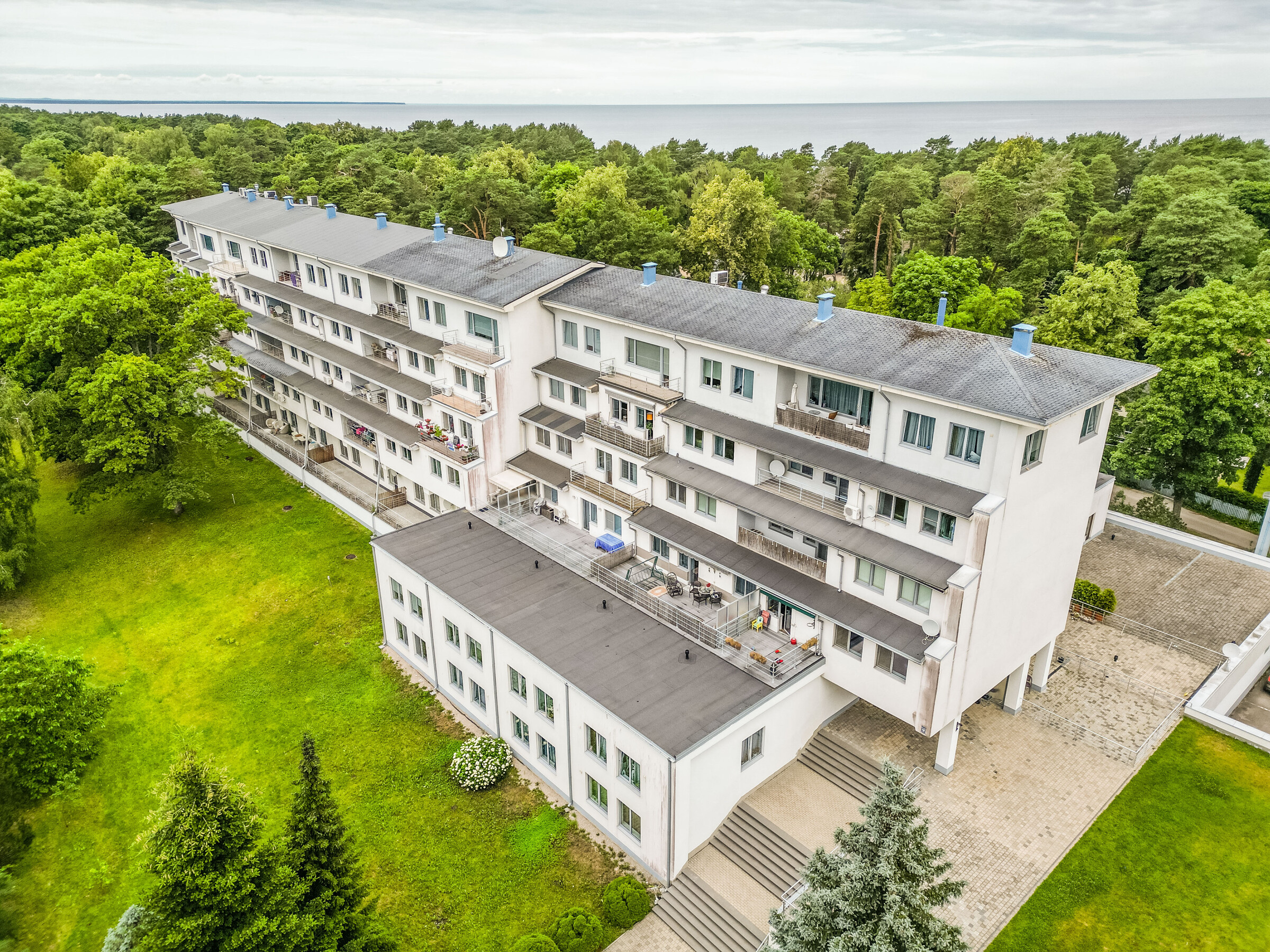 3-room apartment — Jūrmala, Melluži, Mellužu prospekts — photo 1