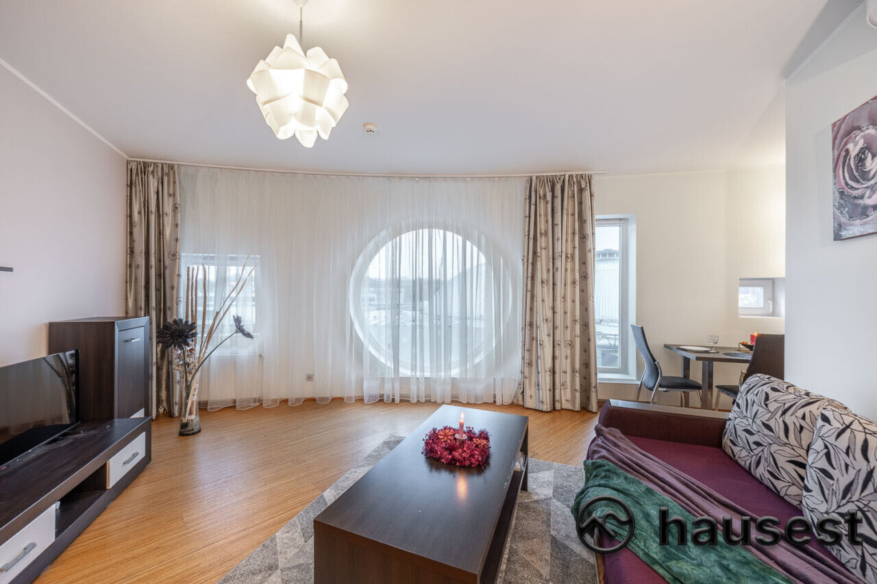 2-room apartment — Tartu, Kesklinn, Väike-Turu tn 5 — photo 1