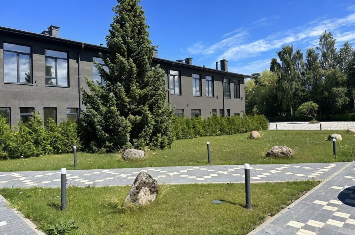 2-room apartment — Jūrmala, Dzintari, Ošu iela — photo 1