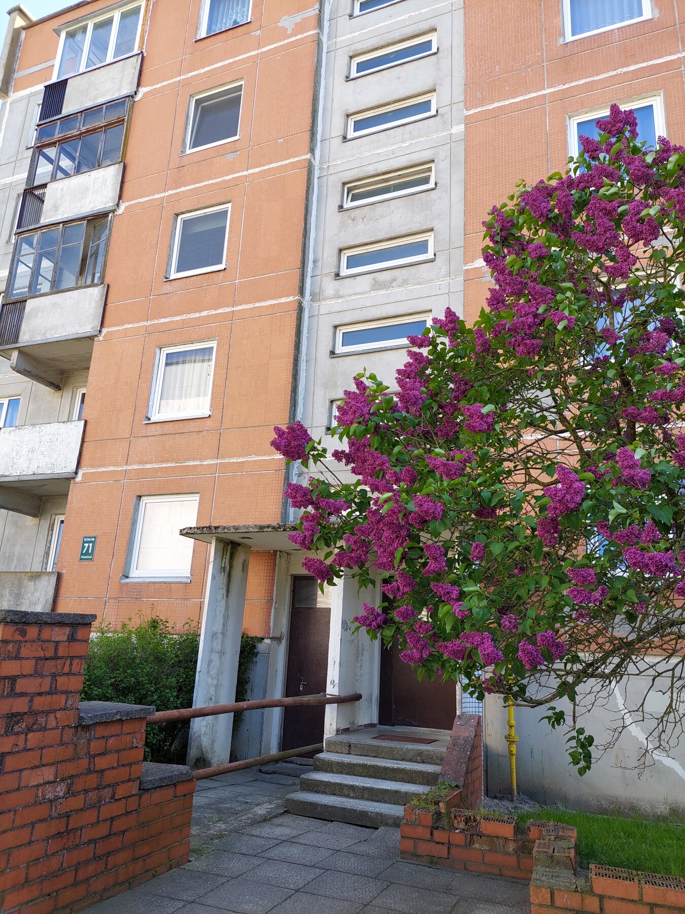 2-room apartment — Liepāja, Ezerkrasts, Eduarda Tisē iela 71 — photo 3