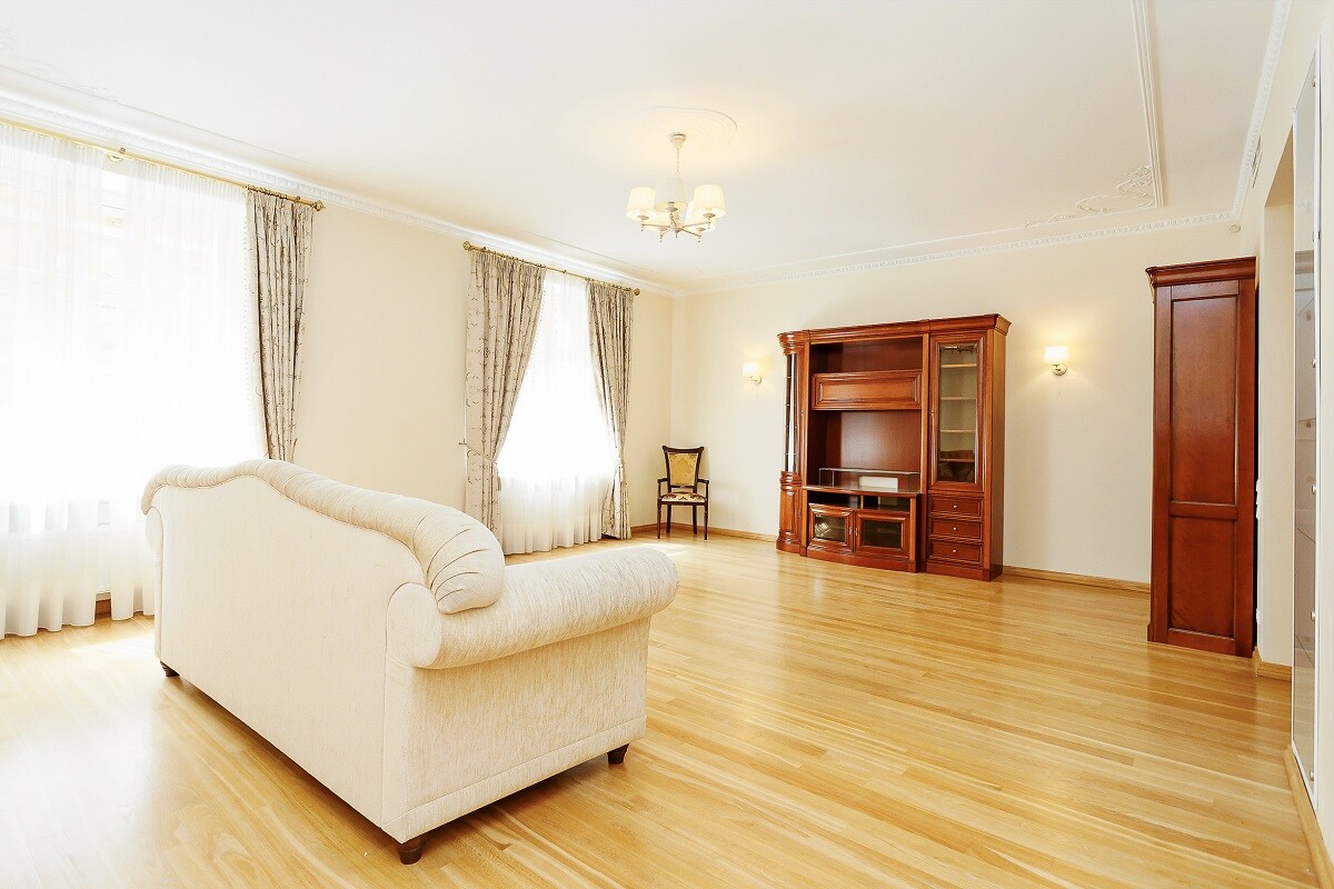 4-room apartment — Riga, Centrs, Blaumaņa iela 5 — photo 1