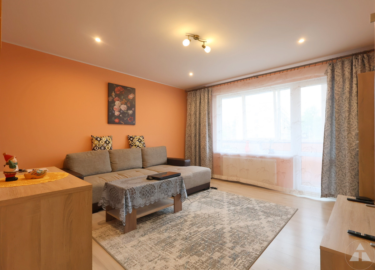 2-room apartment — Liepāja, Ezerkrasts, Mirdzas Ķempes iela 13 — photo 1