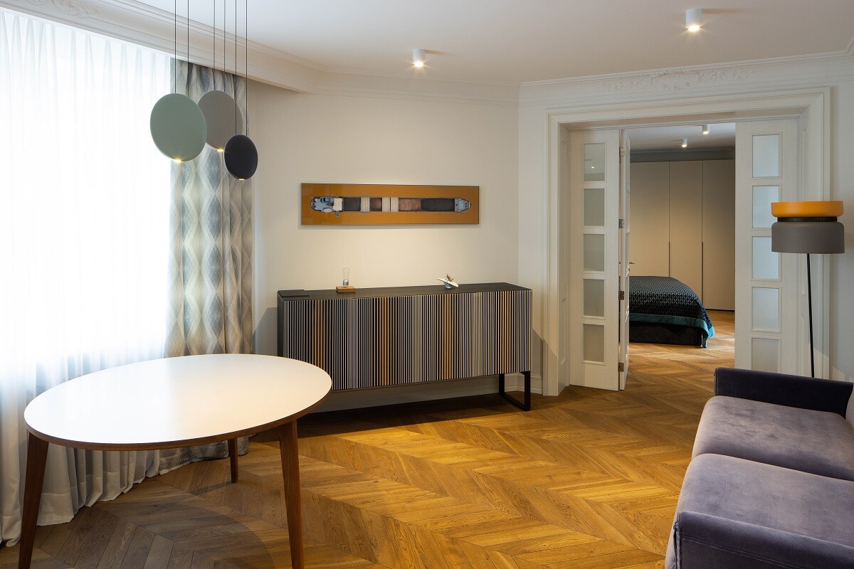 4-room apartment — Riga, Centrs, Dzirnavu iela 92 — photo 1