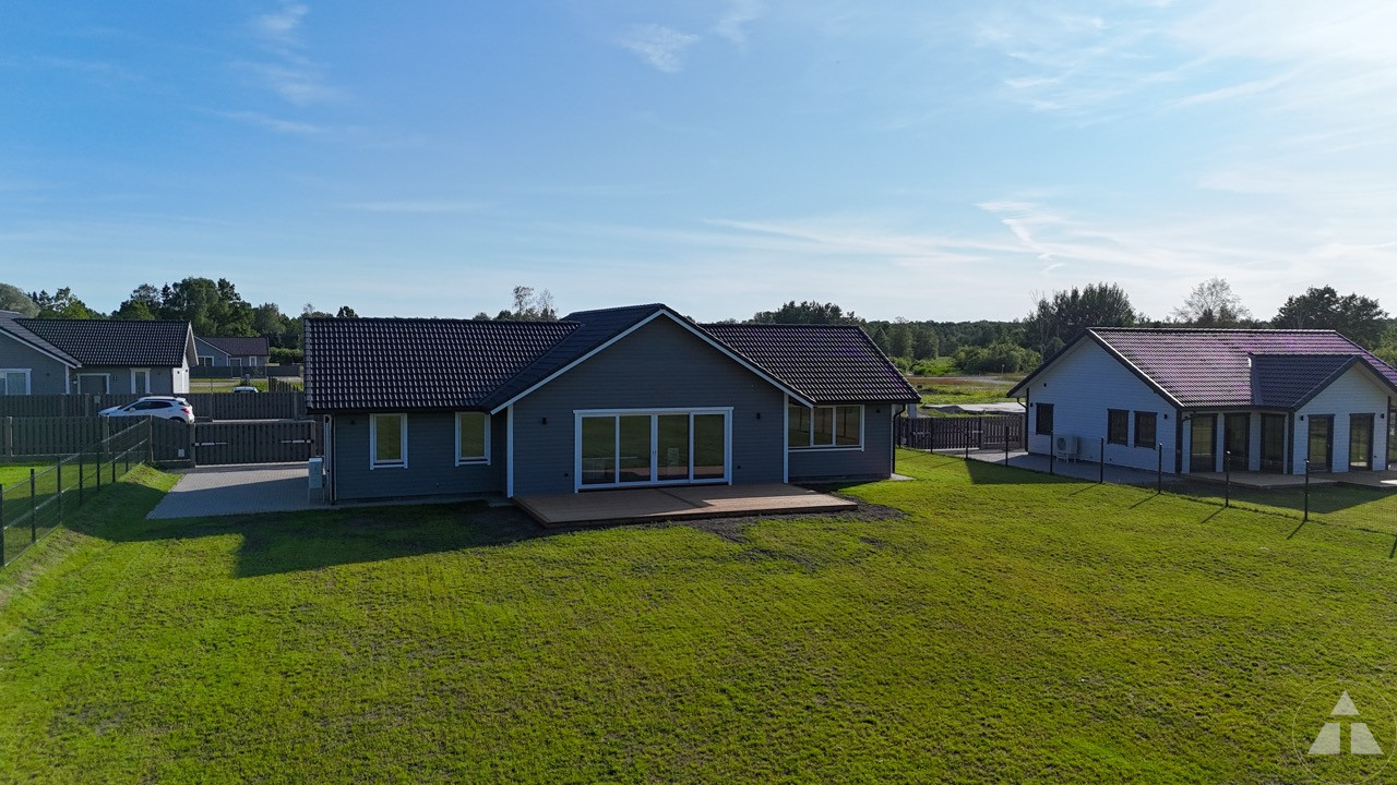 4-room house — Liepāja, Zaļā birze, Zemeņu iela 9 — photo 2