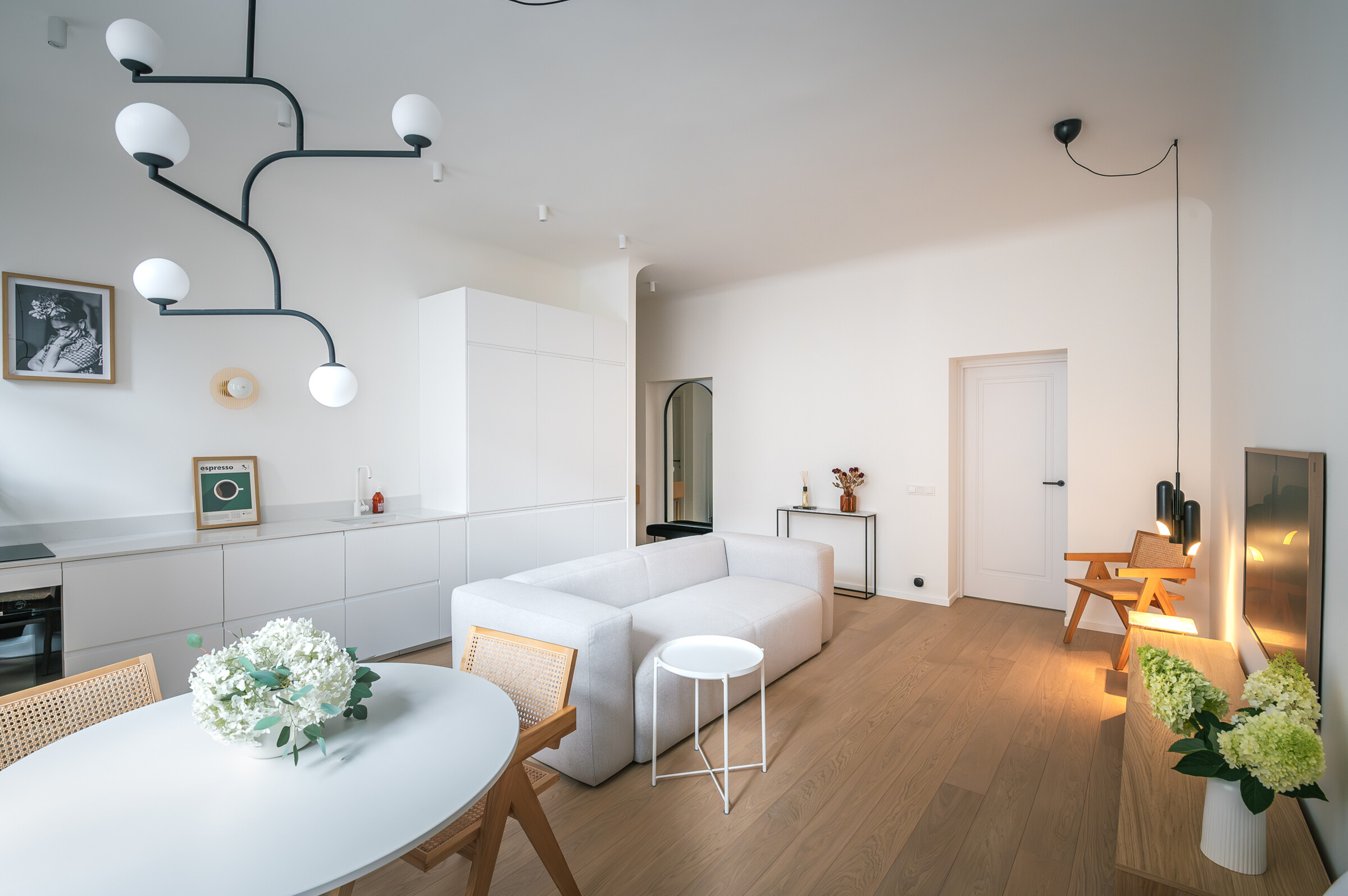 2-room apartment — Riga, Centrs, Tērbatas iela 59/61 — photo 1