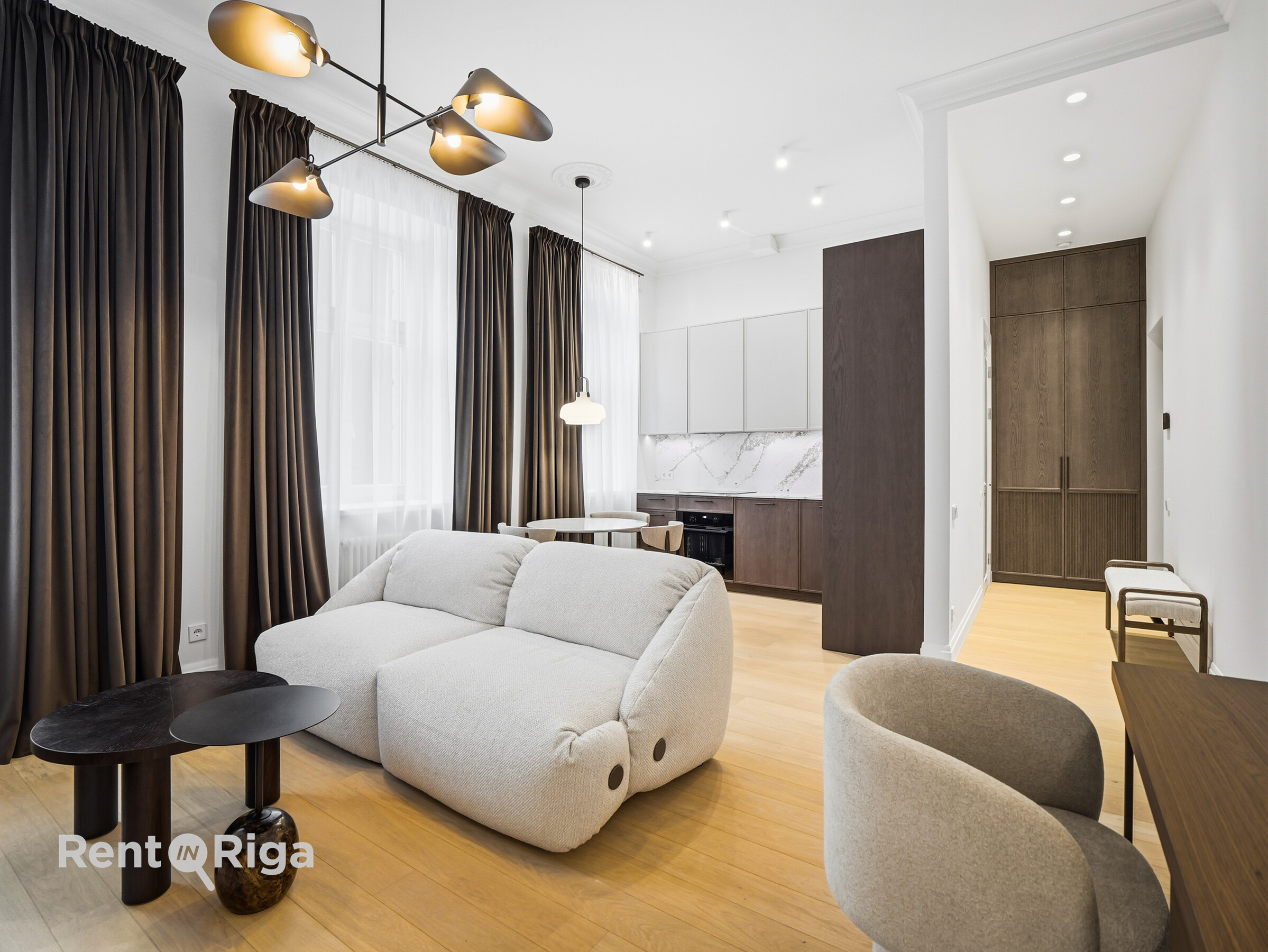2-room apartment — Riga, Centrs, Raiņa bulvāris 27 — photo 1