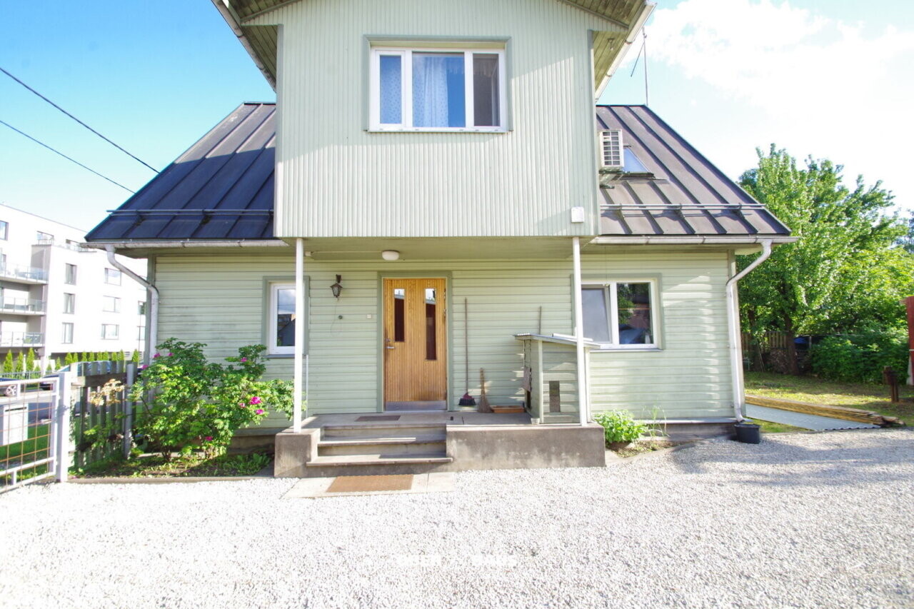 4-room house — Tartu, Karlova, Raua tn 19 — photo 1