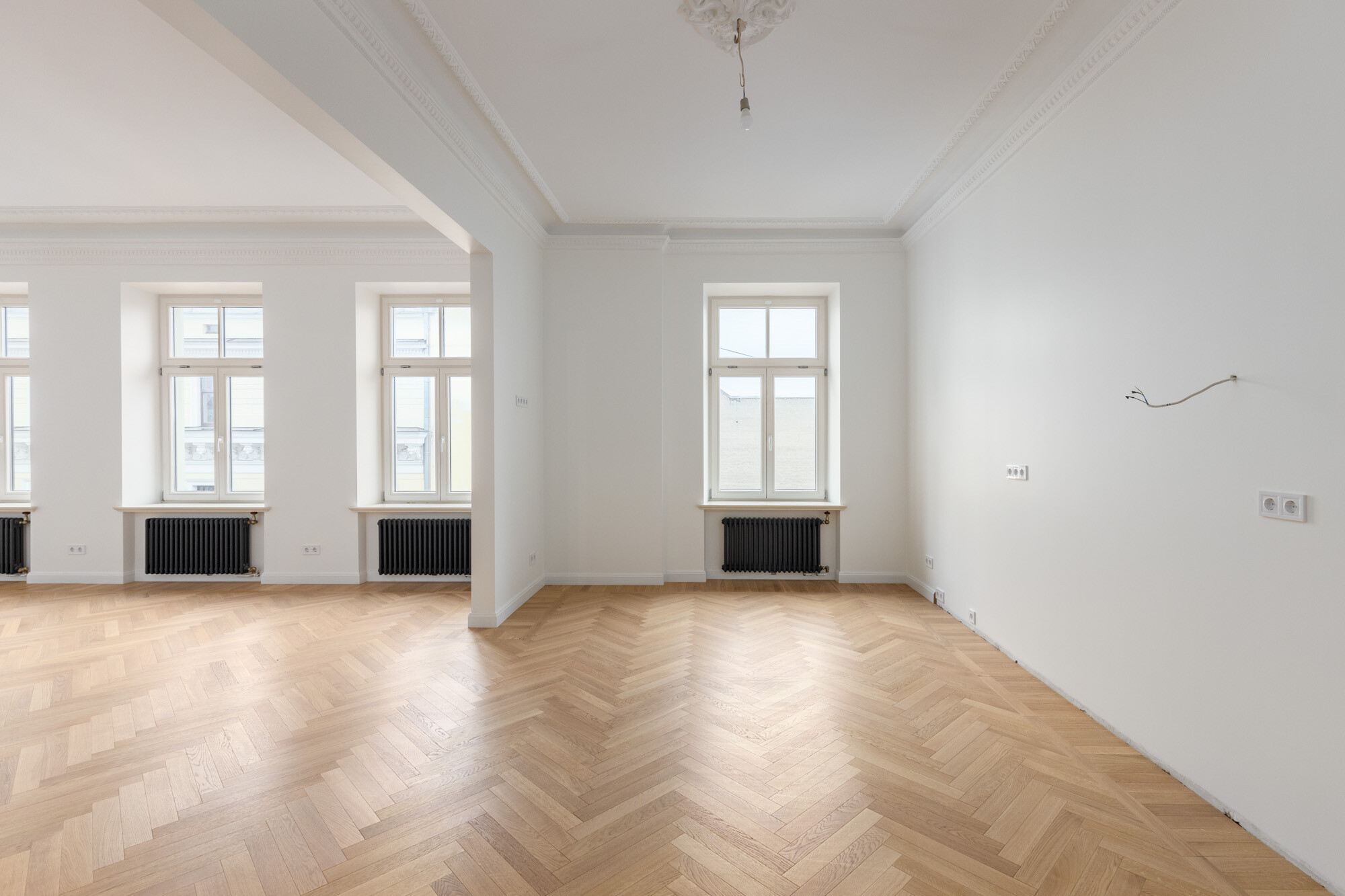 3-room apartment — Riga, Centrs, Dzirnavu iela 53 — photo 3