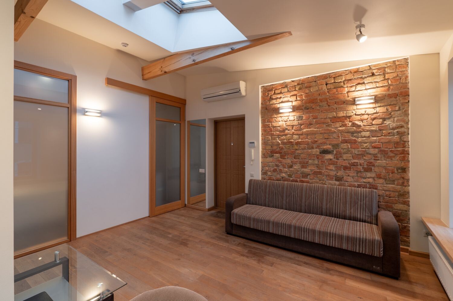 3-room apartment — Riga, Centrs, Dzirnavu iela 70 — photo 3