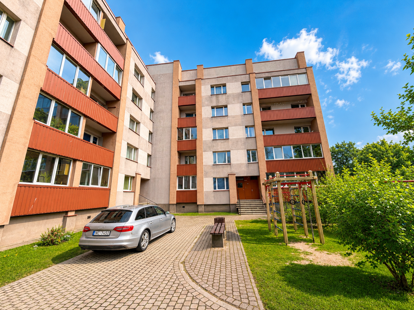 2-room apartment — Liepāja, Vecliepāja, Kungu iela 30/34 — photo 1