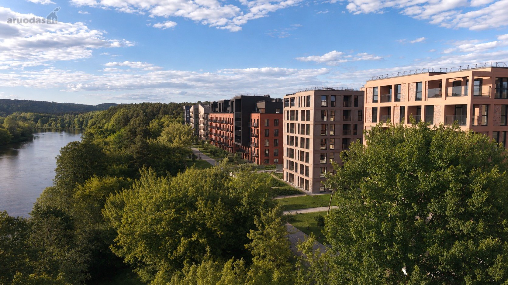 4 kambarių butas - Vilnius, Vilkpėdė, Eigulių g. — photo 1