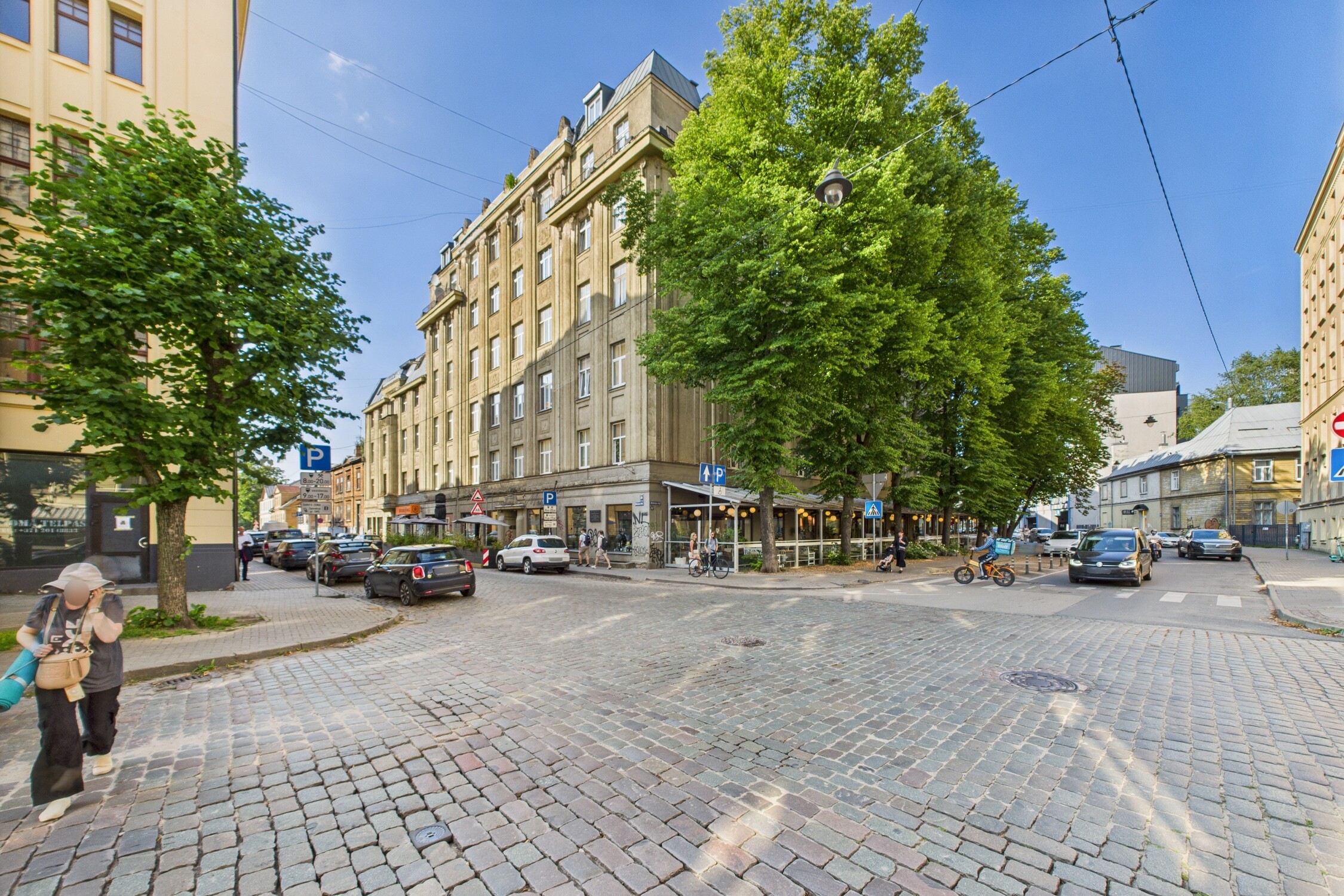 3-room apartment — Riga, Centrs, Dzirnavu iela 31 — photo 1