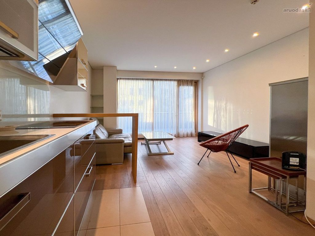2-room apartment for sale — Kaunas, Centras, K. Donelaičio g. — photo 1