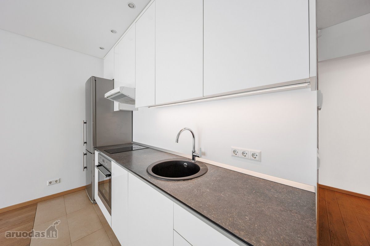 2-room apartment for sale — Kaunas, Centras, K. Donelaičio g. 81 — photo 6