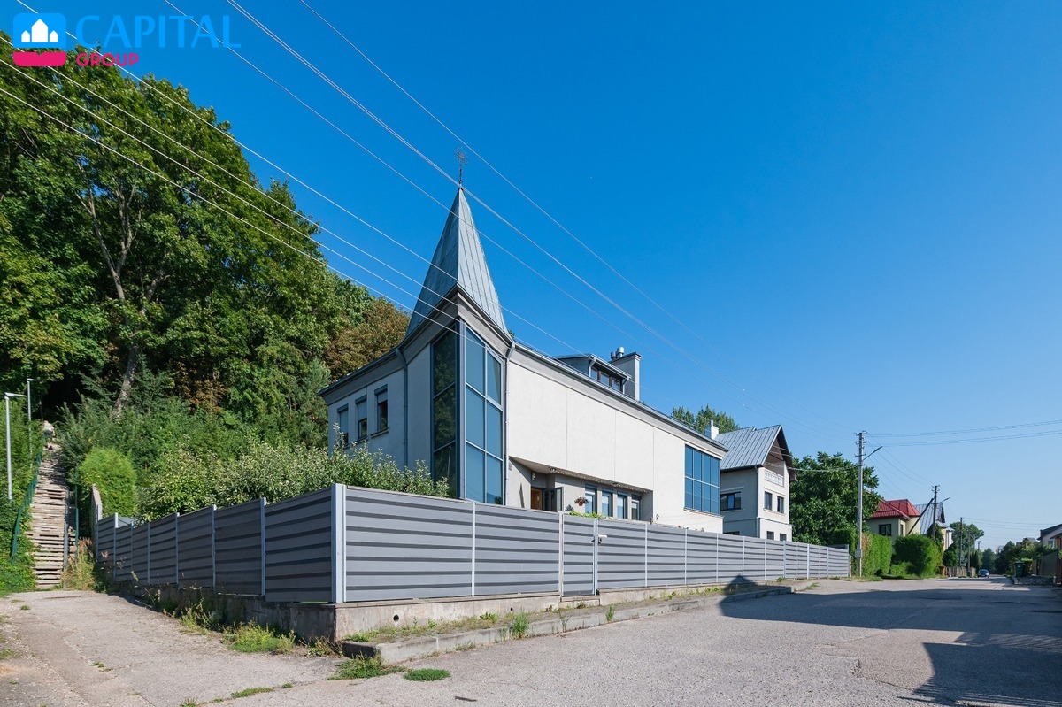 Didelis namas su baseinu Vilijampolėje — photo 1