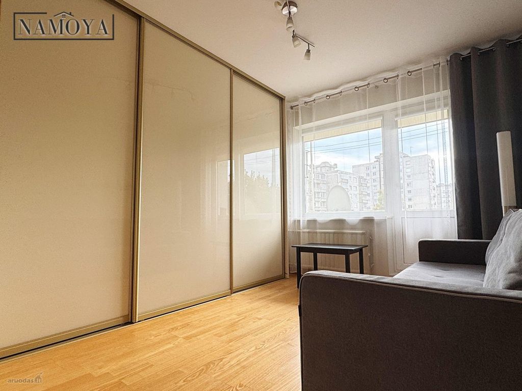 4-room apartment for rent — Kaunas, Šilainiai, Vėtrungės g. — photo 2