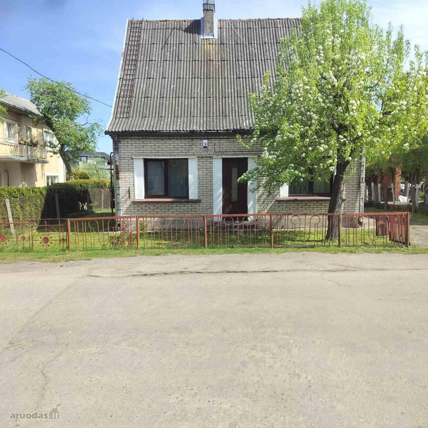 5 kambarių namas - Kaunas, Žaliakalnis, Naručio g.