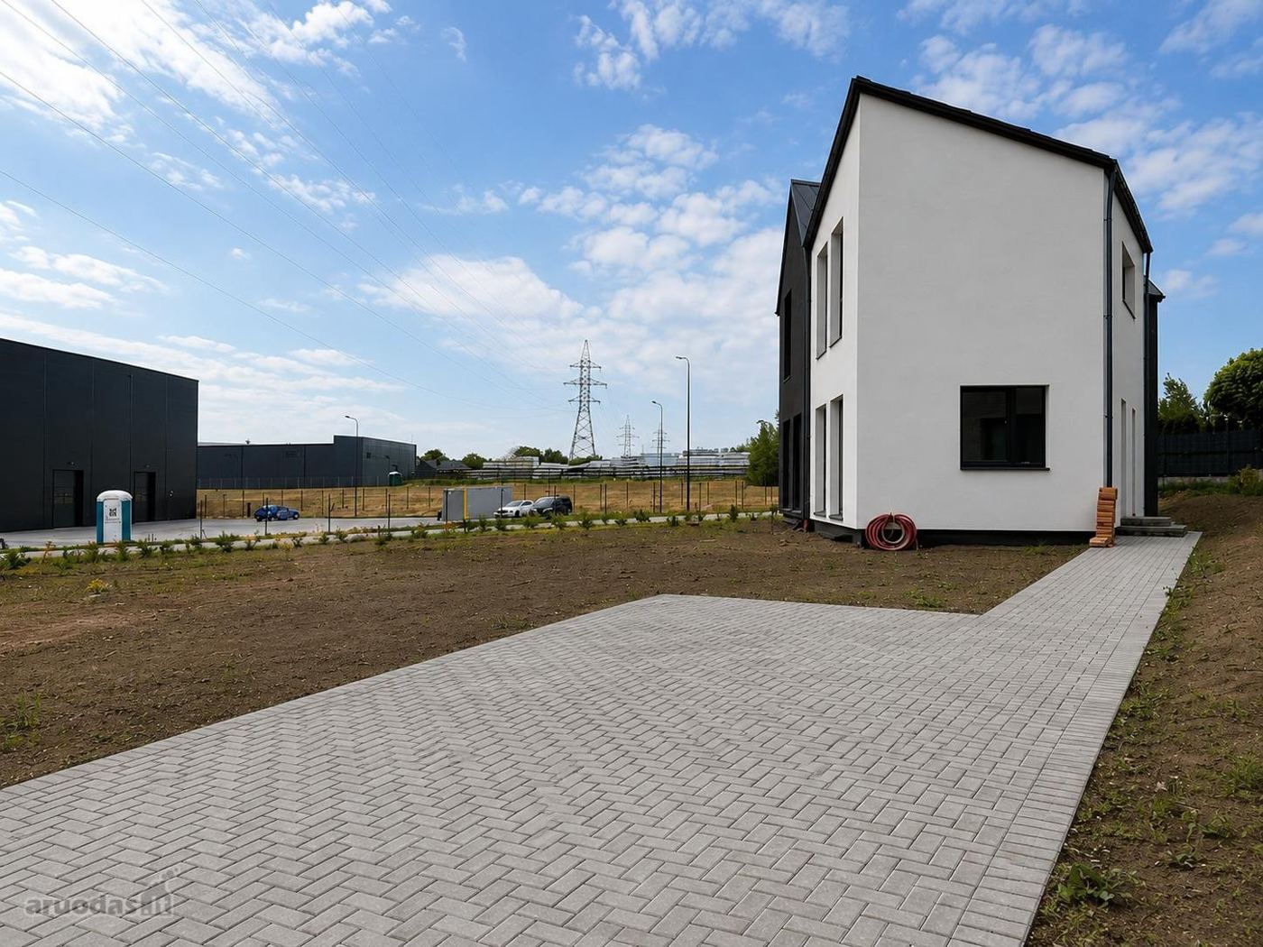 3 kambarių namas - Kaunas, Šilainiai, L. Truikio g.