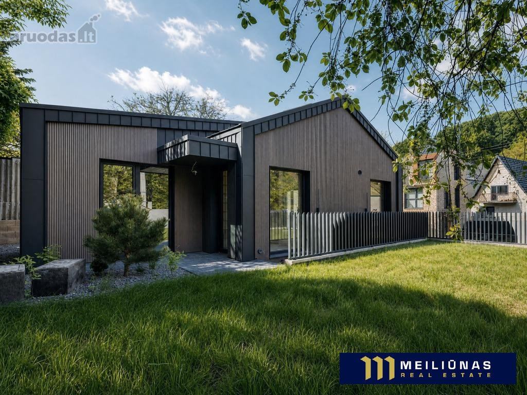 4 kambarių namas - Kaunas, Žaliakalnis, P. Kalpoko g.