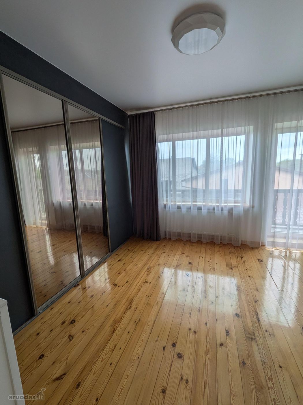 5 kambarių namas - Kaunas, Aleksotas, P. Gudyno g.
