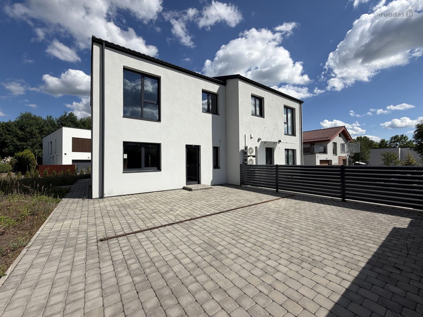 4 kambarių namas - Kaunas, Romainiai, E. Volterio g.