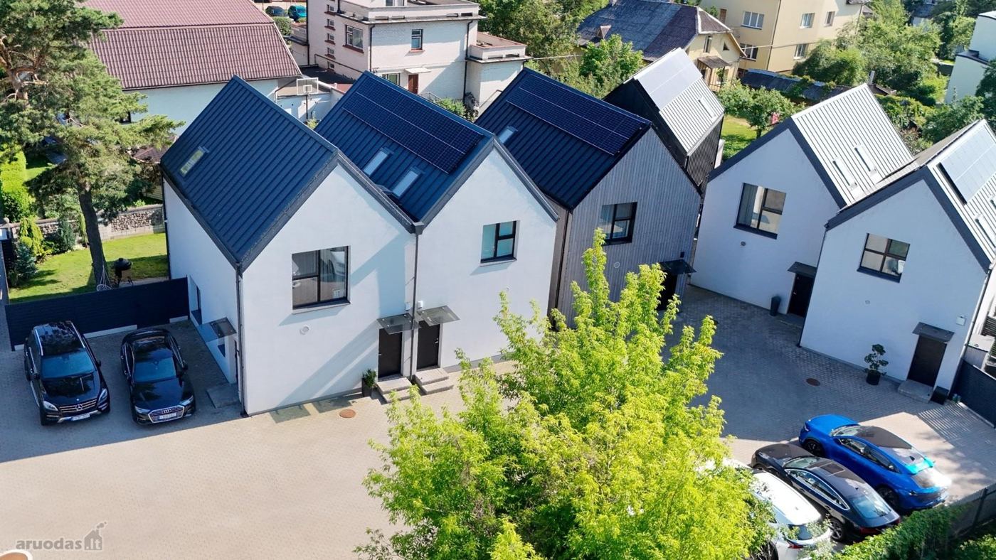 4 kambarių namas - Kaunas, Žaliakalnis, Rytų g.