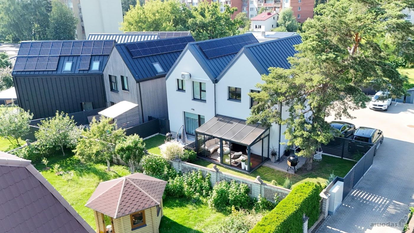 4 kambarių namas - Kaunas, Žaliakalnis, Rytų g.