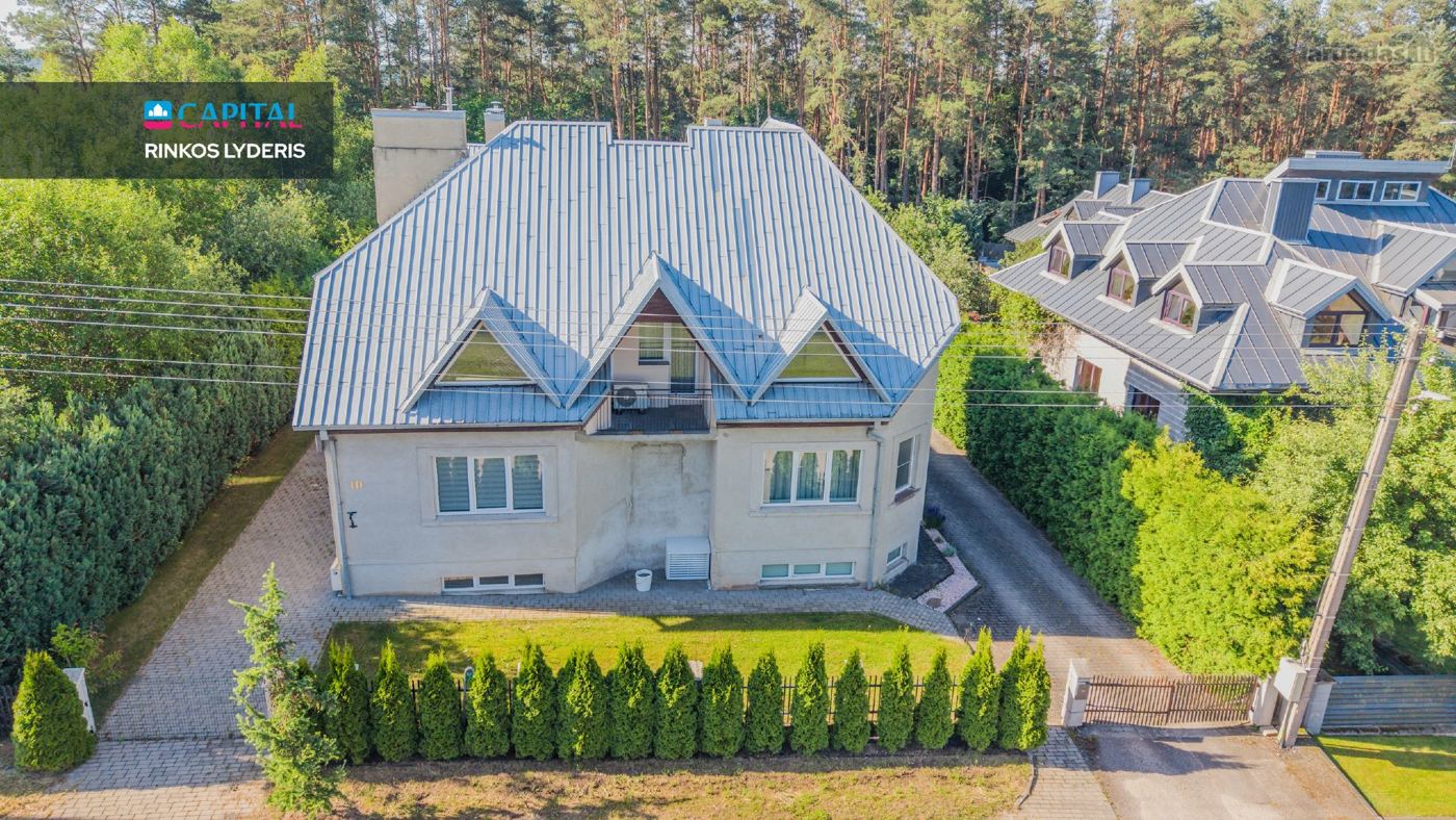 7 kambarių namas - Kaunas, Aukštutiniai Kaniūkai, Šventupės g.