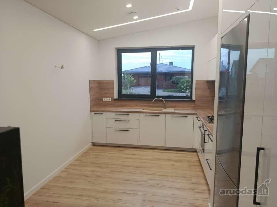 4 kambarių namas - Kaunas, Vaišvydava, Dubriaus g.