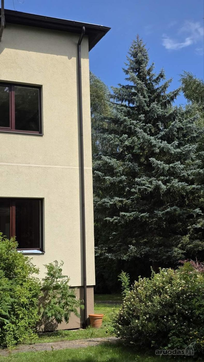 7 kambarių namas - Kaunas, Aukštutiniai Kaniūkai, Gabijos g.