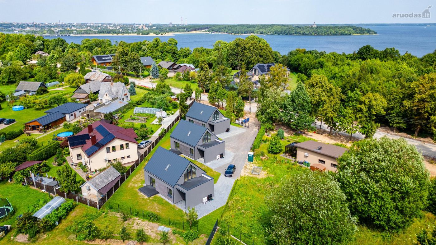 4 kambarių namas - Kaunas, Vaišvydava, Didžioji g.