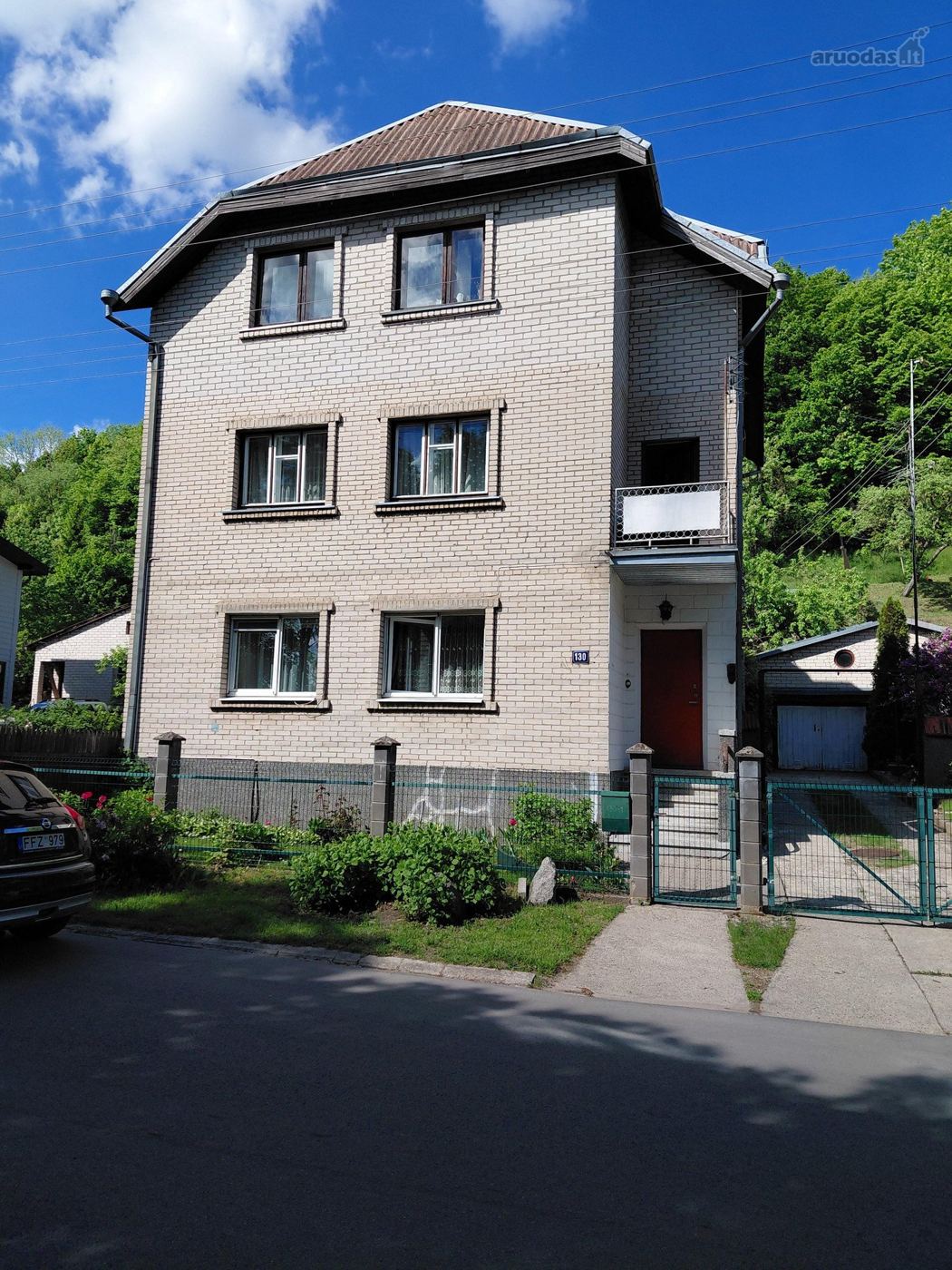 10 kambarių namas - Kaunas, Vilijampolė, Kalnų g.