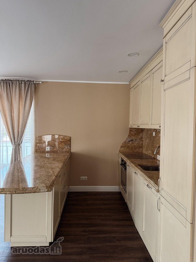 3-room apartment for rent — Klaipėda, Senamiestis, Žvejų g. 4 — photo 3