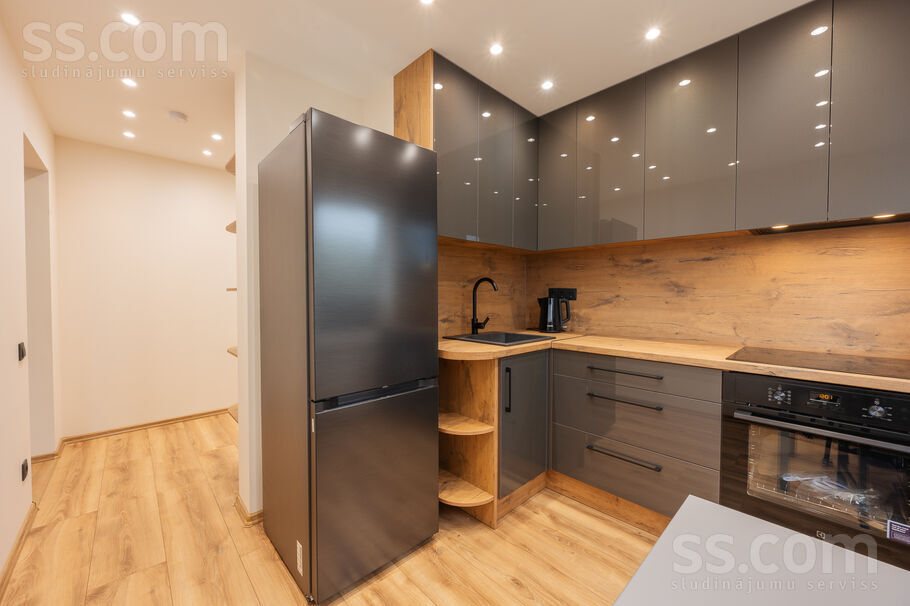 3-room apartment for sale — Liepāja, Liepāja un raj., Mirdzas Ķempes iela 26 — photo 3