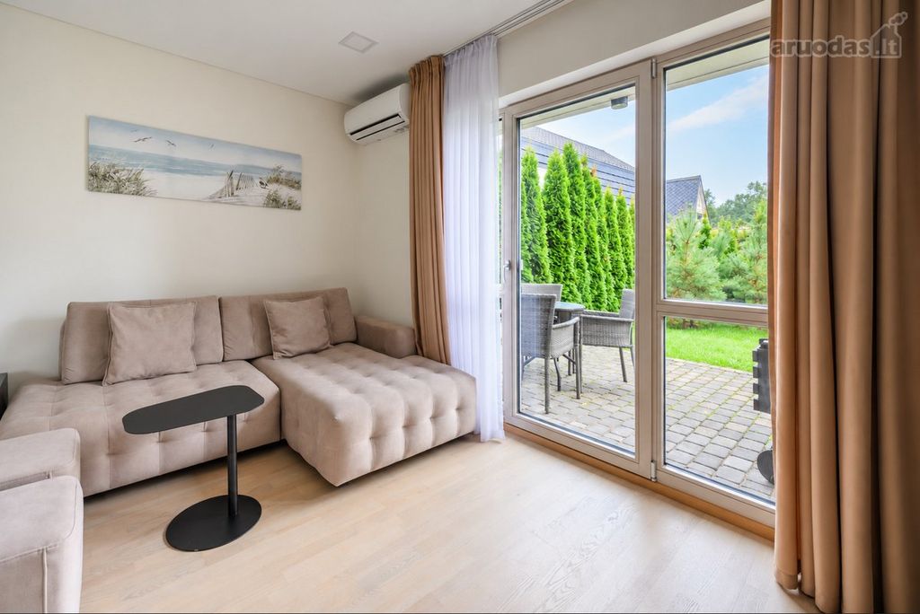 Palanga, M. Daujoto g., mūrinis namas — photo 6