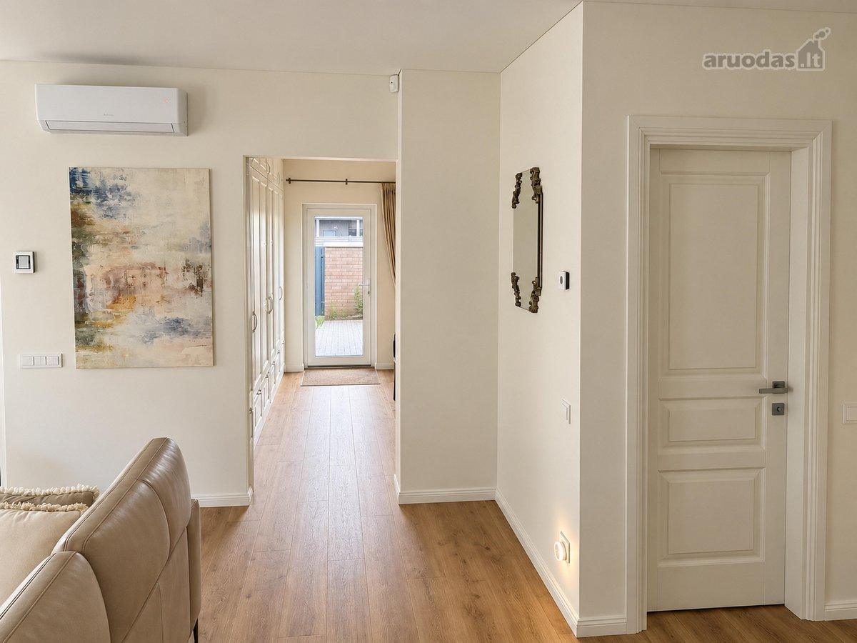 Blokinis namas — Panevėžys, Centras, M. Valančiaus g. — photo 6