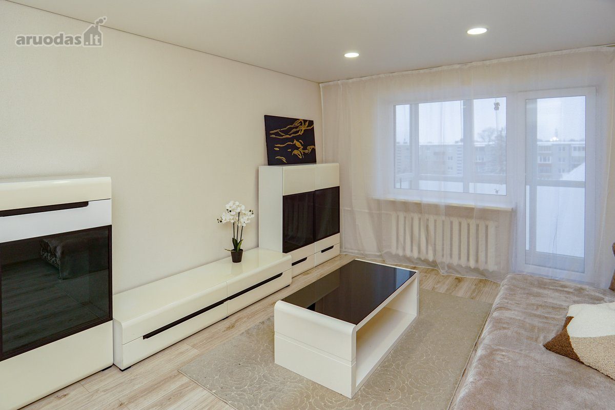 2-room apartment for rent — Panevėžys, Centras, Margių g. 12 — photo 1
