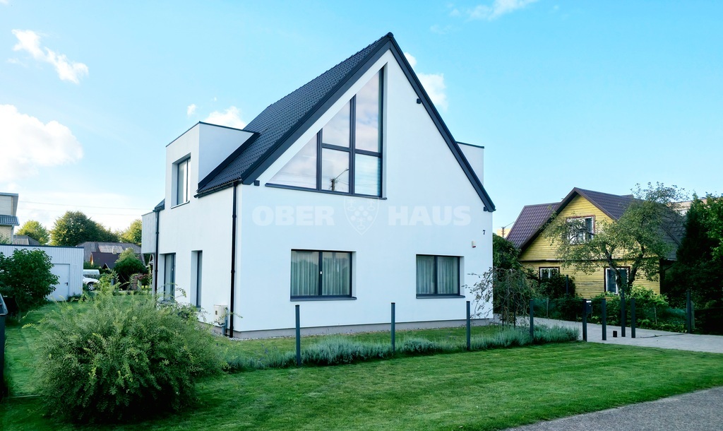 3 kambarių namas — Panevėžys, Centras, Neringos g. — photo 2