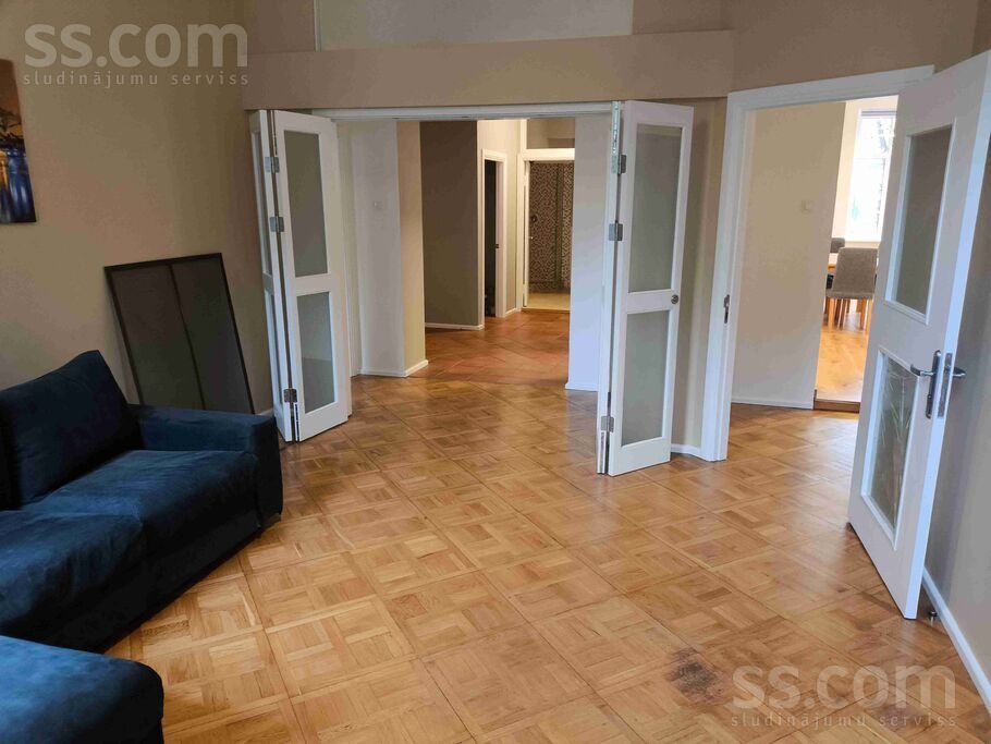4-room apartment for rent — Rīga, centrs, Kalpaka bulv. 9 — photo 7