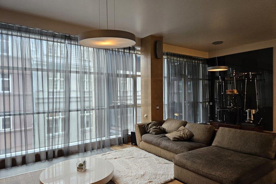 3-room apartment for rent — Riga, Centrs, Vaļņu iela 4 — photo 1