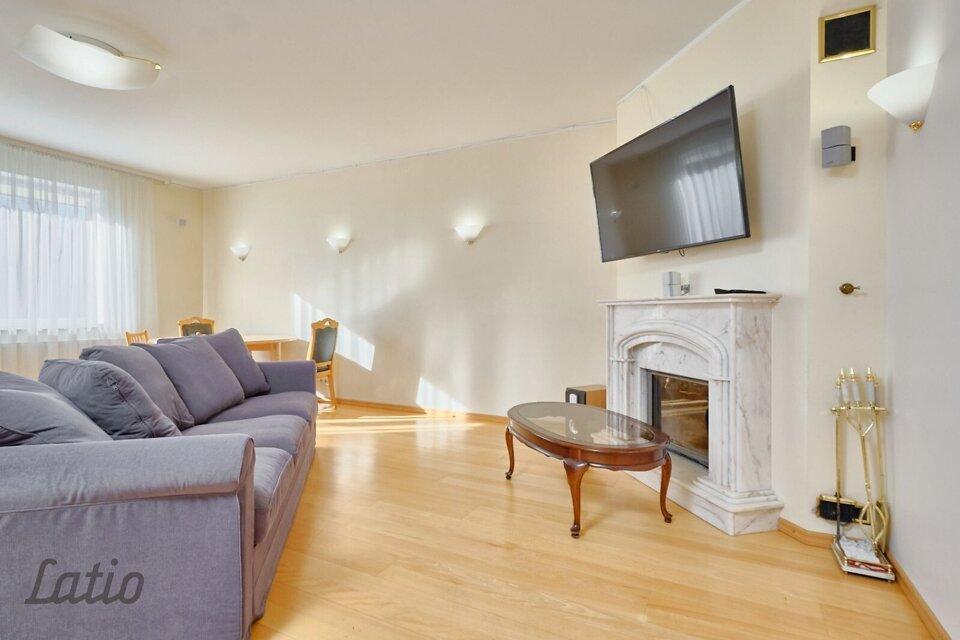 4-room apartment for rent — Riga, Pļavnieki, Rēzeknes iela 27A — photo 1