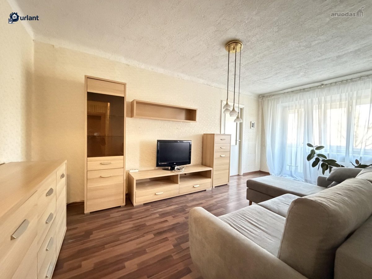 2-room apartment for sale — Šiauliai, Centras, Žemaitės g. — photo 1