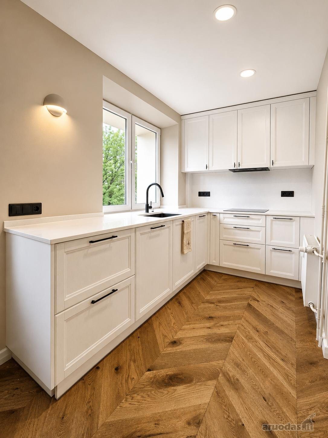 2-room apartment for rent — Šiauliai, Centras, S. Šalkauskio g. — photo 2